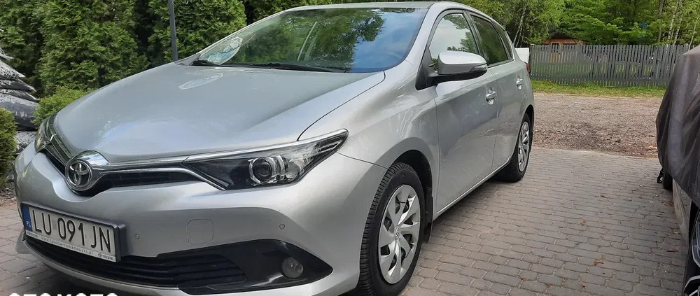 ożarów Toyota Auris cena 69000 przebieg: 85700, rok produkcji 2017 z Ożarów